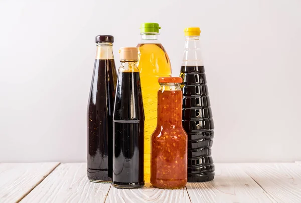 Groep van saus fles kruiderij voor het koken — Stockfoto