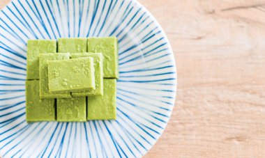 yumuşak çikolata yeşil çay 