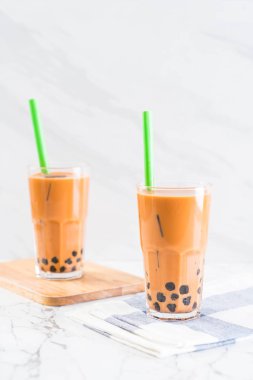 kabarcık ile Tay süt çay