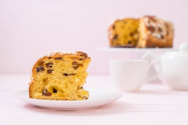 badem ile kuru üzüm Ekmek pasta