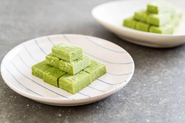 yumuşak çikolata yeşil çay 