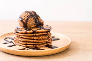 Çikolatalı dondurma ile gözleme