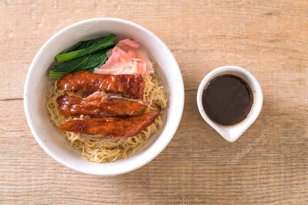 Roasted duck noodles — Stock Photo © topntp #183206126