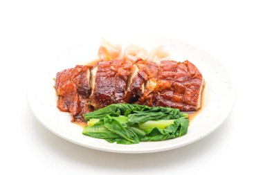 beyaz zemin üzerine kızarmış ördek