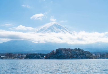 Dağ Fuji San Kawaguchiko Gölü.