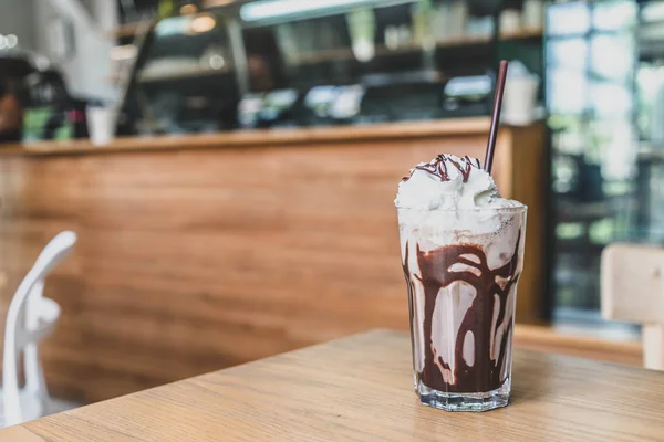 Chocolate milkshake smoothies — Stock Photo, Image