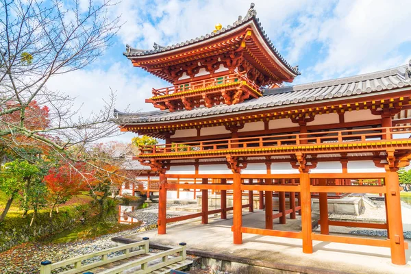 Krásná architektura Byodo v chrámu v Kjótu. — Stock fotografie