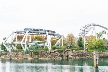 Osaka, Japonya - 21 Kasım 2016: Roller coaster Universal Studios