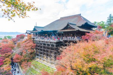 Kyoto, Sonbahar sezonu Kiyomizu veya Kiyomizu-dera Tapınağı.