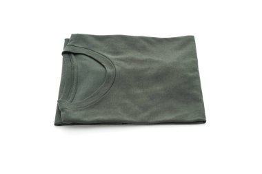 gömlek. beyaz üzerine katlanmış t-shirt 