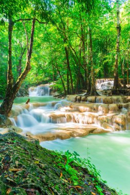 Erawan şelale, Erawan Milli Parkı Thaila içinde Kanchanaburi itibariyle