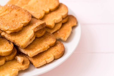 pişmiş ekmek sarımsaklı ekmek