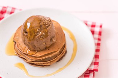 Çikolatalı dondurma ile gözleme