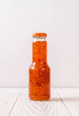 tatlı biber sosu şişe