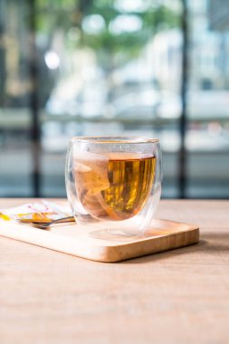 Sıcak çay fincanı