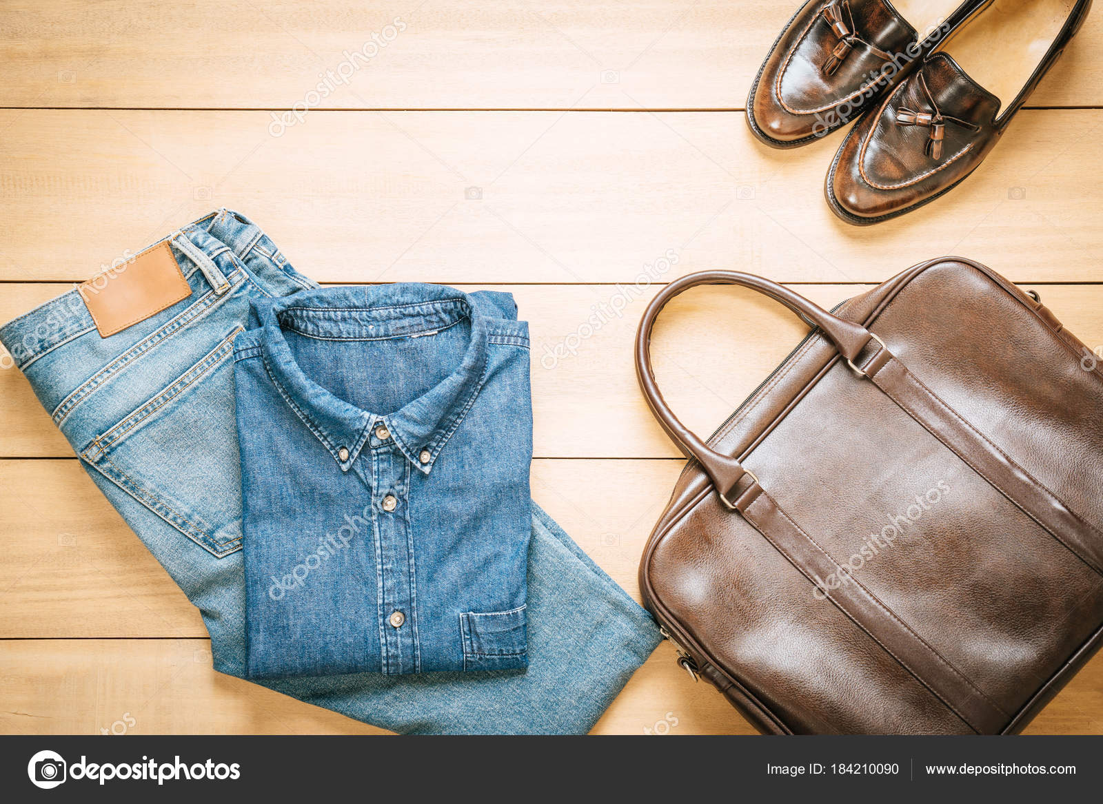 Omorfh Modas Andrika Endymata Casual Royxa Fwtografia Arxeioy