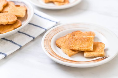 pişmiş ekmek sarımsaklı ekmek