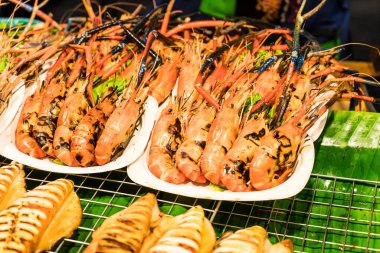 ızgara karides - sokak stili