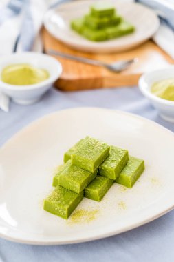 yumuşak çikolata yeşil çay 