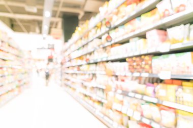 süpermarkette bulanık odak 