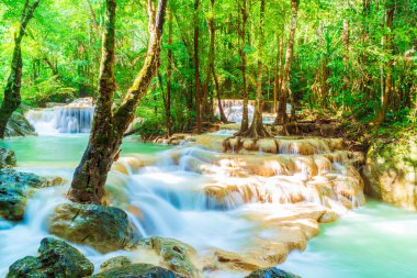 Erawan şelale, Erawan Milli Parkı Thaila içinde Kanchanaburi itibariyle