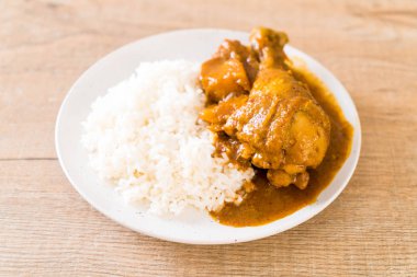 Pilavlı tavuk Massaman köri Yapıştır