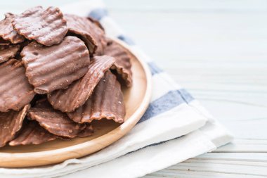 patates cipsi çikolata ile