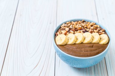 çikolata smoothies kase