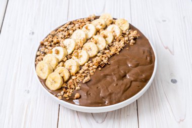 çikolata smoothies kase