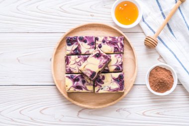 yaban mersini peynirli kek