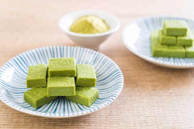 yumuşak çikolata yeşil çay 