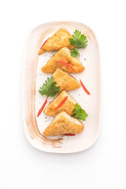 Kızarmış tofu - vegan gıda