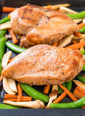 Sebzeli ızgara tavuk