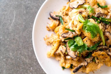 Kızarmış balık maw