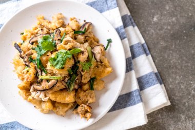 Kızarmış balık maw