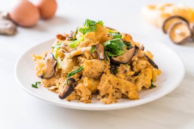 Kızarmış balık maw