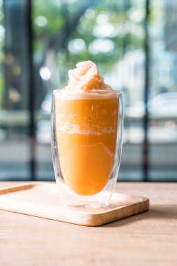 Tay süt çay milkshake karışımı