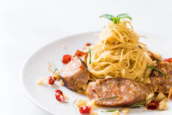 Stir-Fried Spaghetti with Sai Aua (Notrhern Thai Spicy Sausage) — Stock Photo, Image