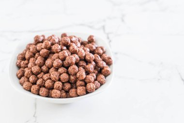 Çikolatalı gevrek kase