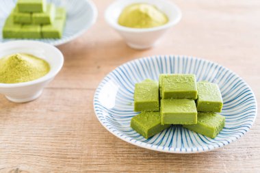 yumuşak çikolata yeşil çay 