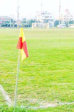  Yeşil saha köşe bayrak