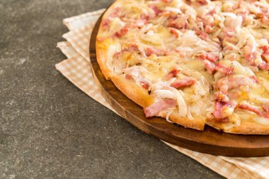 Tarte flambe pizza 