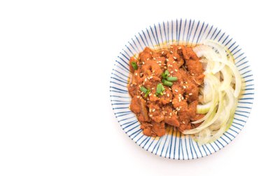 Baharatlı Kore soslu (bulgogi kızarmış domuz eti) 