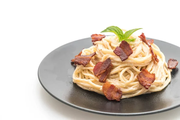 Spaghetti Frischkäse mit Speck — Stockfoto
