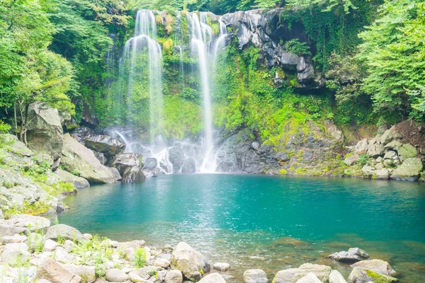 Cascades cheonjeyeon à Jeju Isaland — Photo