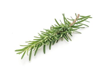 Beyaz arkaplanda taze biberiye