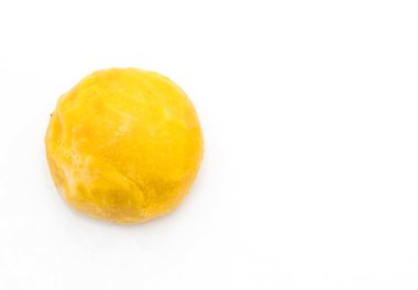 Çin böreği veya moon kek mung fasulye ezmesi ve tuz ile doldurulmuş