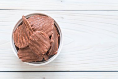 patates cipsi çikolata ile