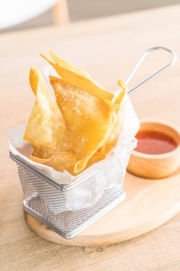 derin kızarmış gevrek köfte