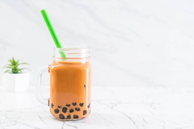 kabarcık ile Tay süt çay